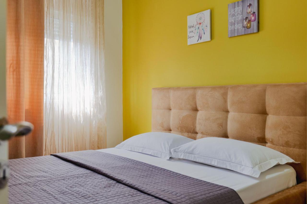 Eden Suites & Apartments Sarandë 외부 사진