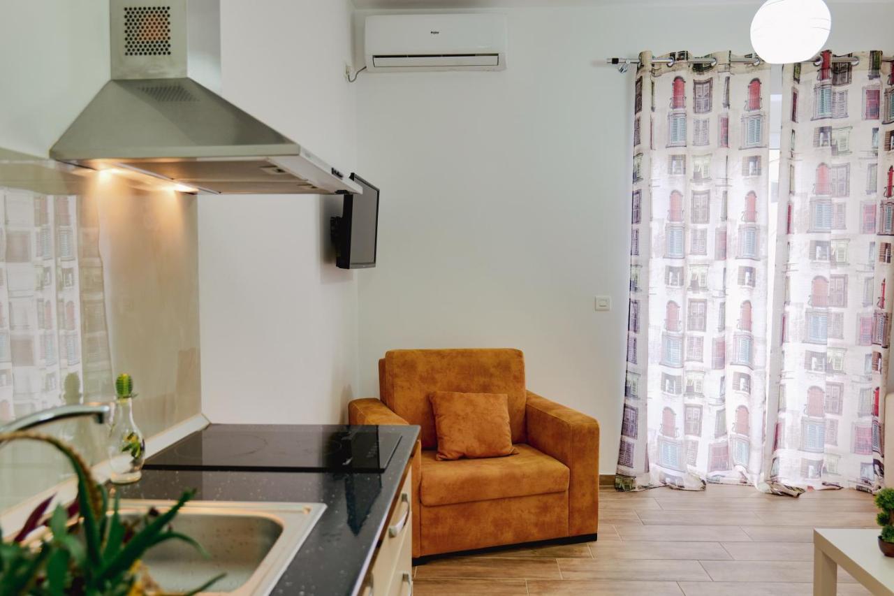 Eden Suites & Apartments Sarandë 외부 사진